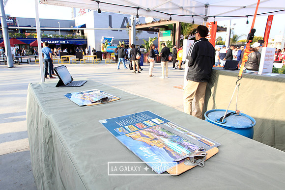 060219_LAGalaxyvsRevolution_GA_6647
