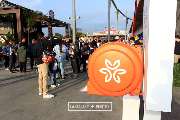060219_LAGalaxyvsRevolution_GA_6689