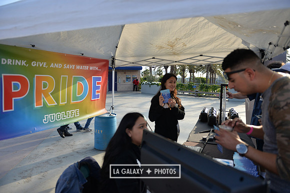 060219_LAGalaxy_vs_NERevolution_SC0278