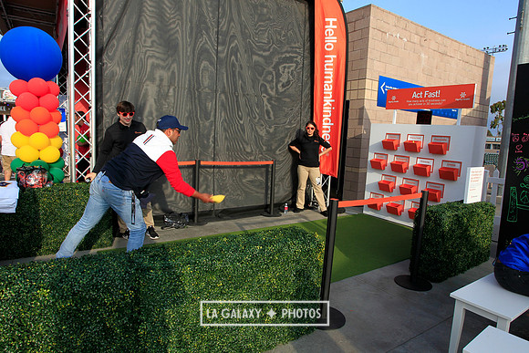 060219_LAGalaxyvsRevolution_GA_6707