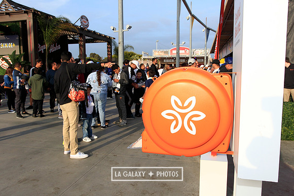 060219_LAGalaxyvsRevolution_GA_6690