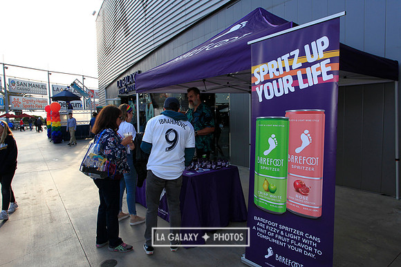 060219_LAGalaxyvsRevolution_GA_6813
