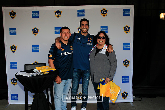 060219_LAGalaxyvsRevolution_GA_6902