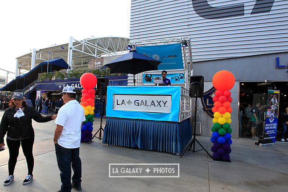 060219_LAGalaxyvsRevolution_GA_6986