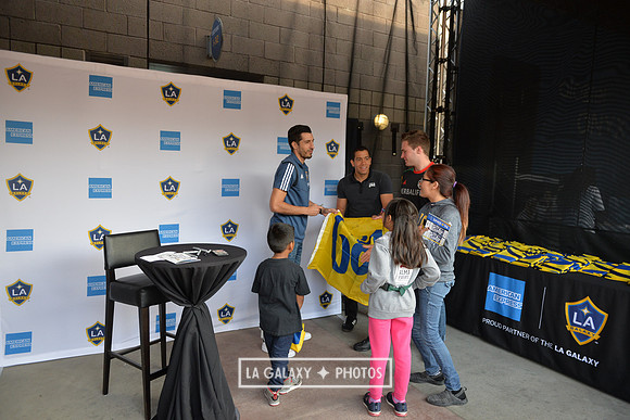 060219_LAGalaxy_vs_NERevolution_SC0298