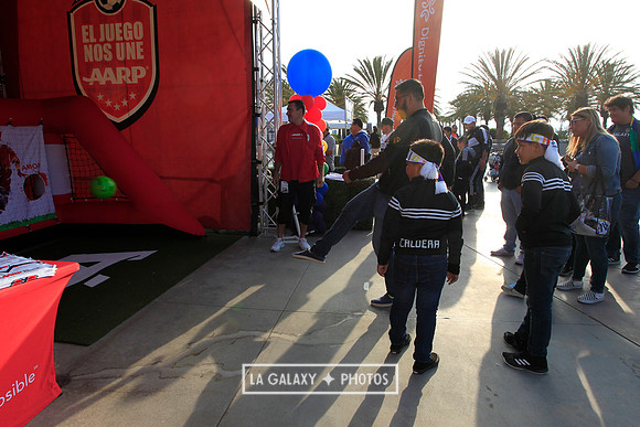 060219_LAGalaxyvsRevolution_GA_6754