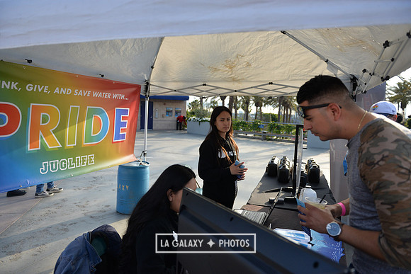 060219_LAGalaxy_vs_NERevolution_SC0275