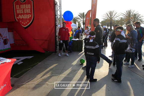 060219_LAGalaxyvsRevolution_GA_6751