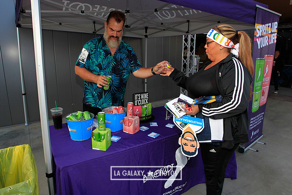 060219_LAGalaxyvsRevolution_GA_6849