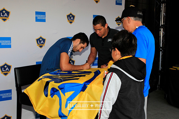 060219_LAGalaxyvsRevolution_GA_6882