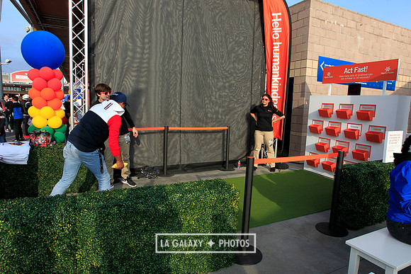 060219_LAGalaxyvsRevolution_GA_6699