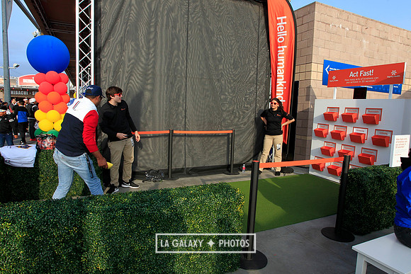 060219_LAGalaxyvsRevolution_GA_6701