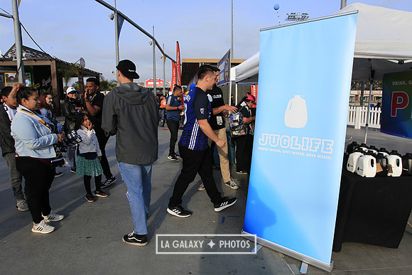 060219_LAGalaxyvsRevolution_GA_6583
