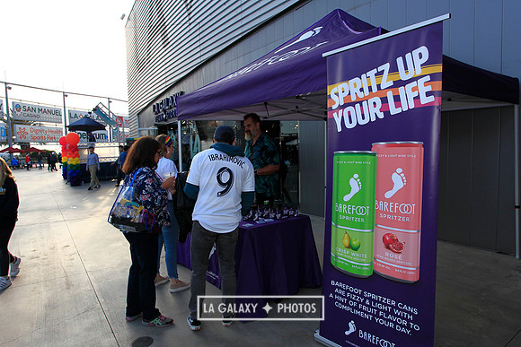 060219_LAGalaxyvsRevolution_GA_6814