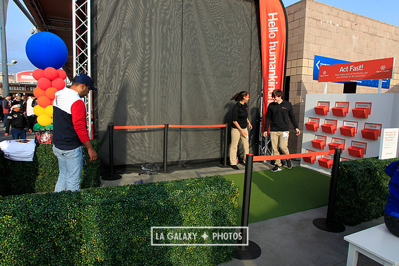 060219_LAGalaxyvsRevolution_GA_6693