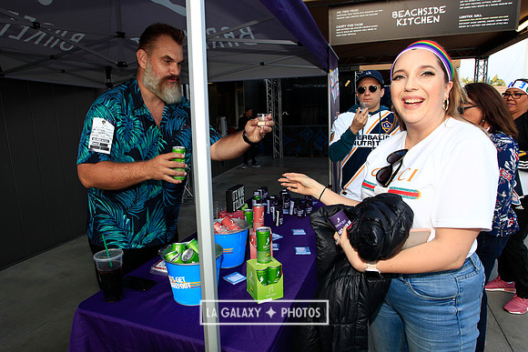 060219_LAGalaxyvsRevolution_GA_6824