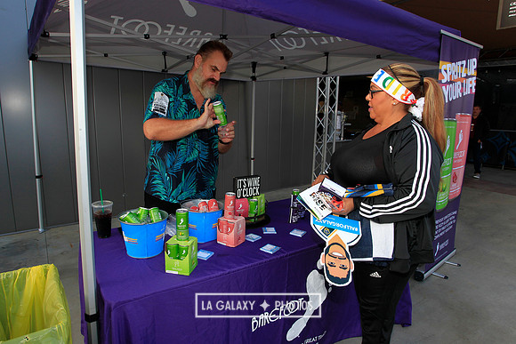 060219_LAGalaxyvsRevolution_GA_6844