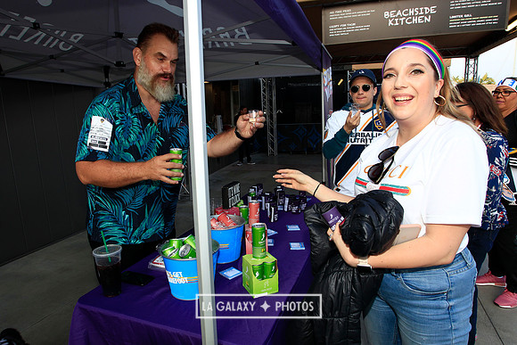 060219_LAGalaxyvsRevolution_GA_6823
