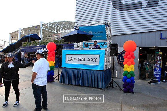 060219_LAGalaxyvsRevolution_GA_6987