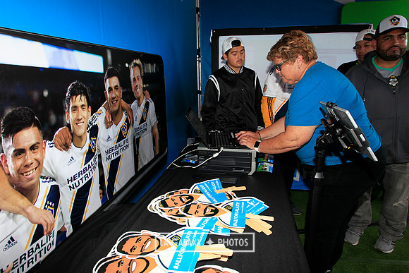 060219_LAGalaxyvsRevolution_GA_6768