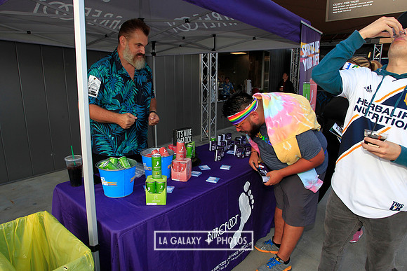 060219_LAGalaxyvsRevolution_GA_6831