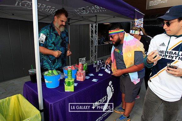 060219_LAGalaxyvsRevolution_GA_6833
