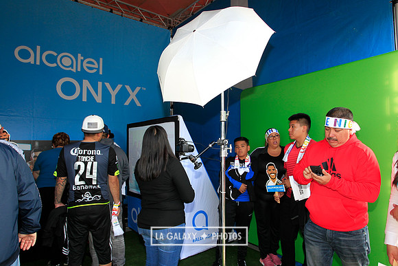060219_LAGalaxyvsRevolution_GA_6762