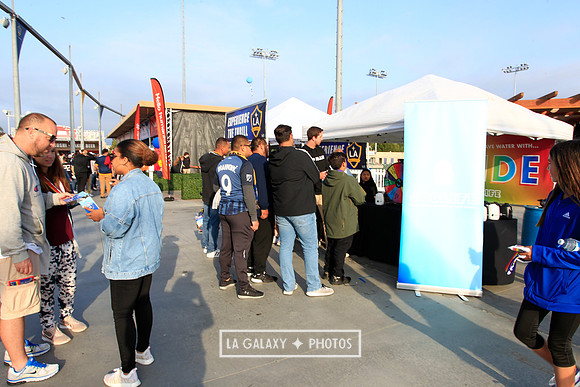 060219_LAGalaxyvsRevolution_GA_6625