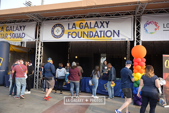 060219_LAGalaxy_vs_NERevolution_SC0359