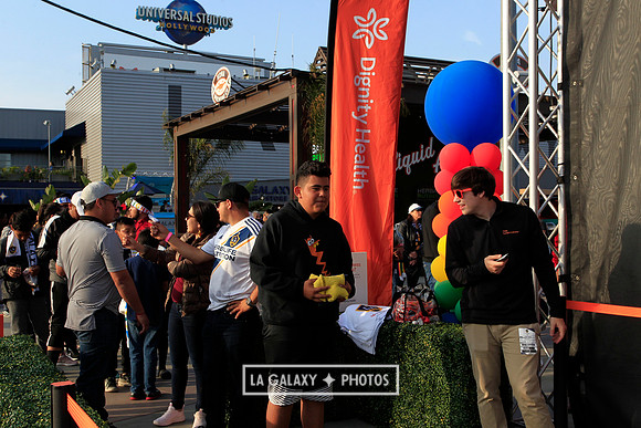 060219_LAGalaxyvsRevolution_GA_6723