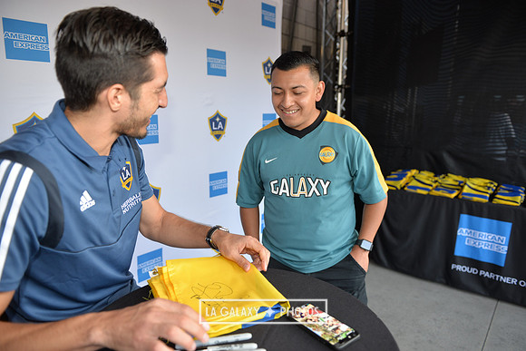 060219_LAGalaxy_vs_NERevolution_SC0347