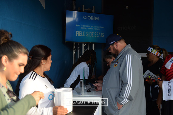 060219_LAGalaxy_vs_NERevolution_SC0288
