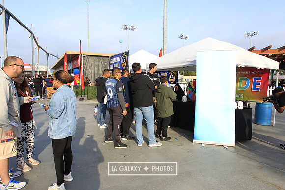 060219_LAGalaxyvsRevolution_GA_6621