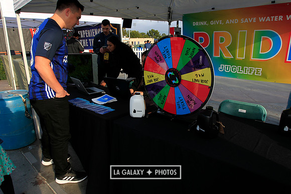 060219_LAGalaxyvsRevolution_GA_6605