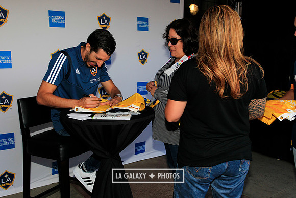 060219_LAGalaxyvsRevolution_GA_6896