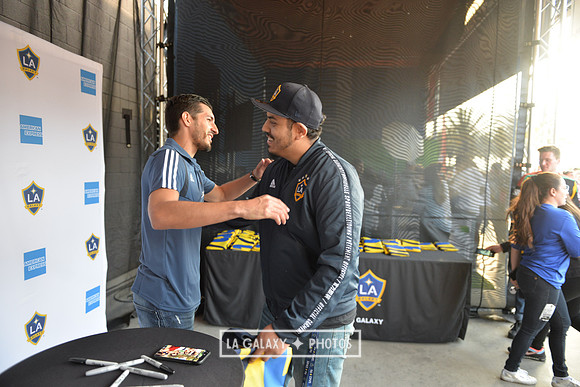 060219_LAGalaxy_vs_NERevolution_SC0308