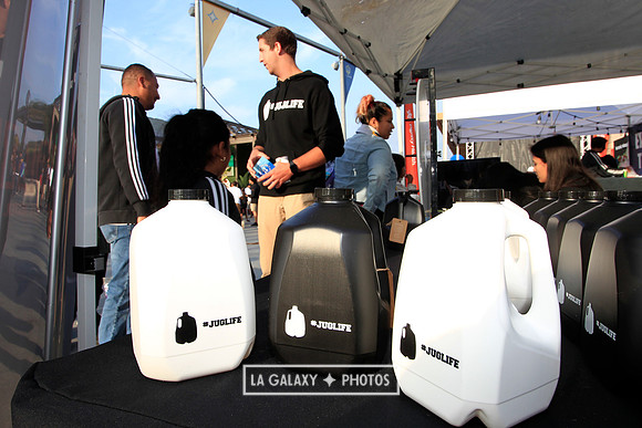 060219_LAGalaxyvsRevolution_GA_6617