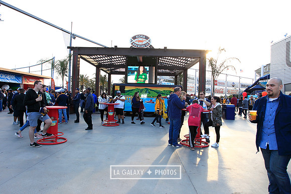 060219_LAGalaxyvsRevolution_GA_6961