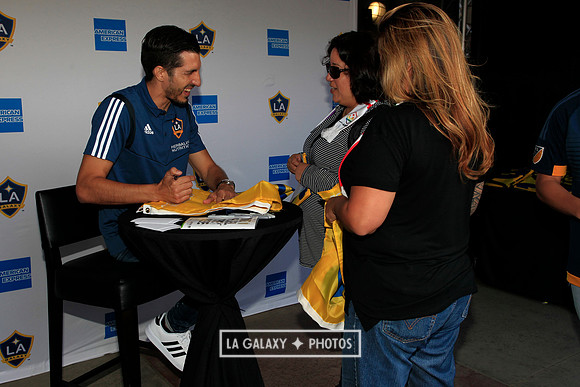 060219_LAGalaxyvsRevolution_GA_6895