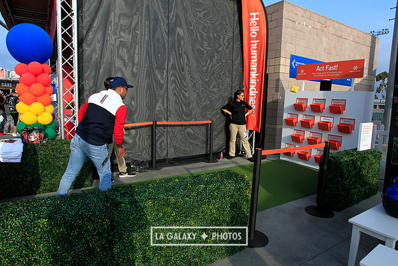 060219_LAGalaxyvsRevolution_GA_6706