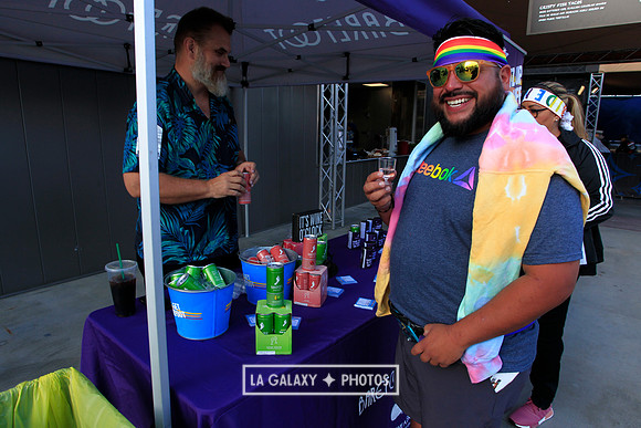 060219_LAGalaxyvsRevolution_GA_6843