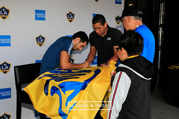 060219_LAGalaxyvsRevolution_GA_6881