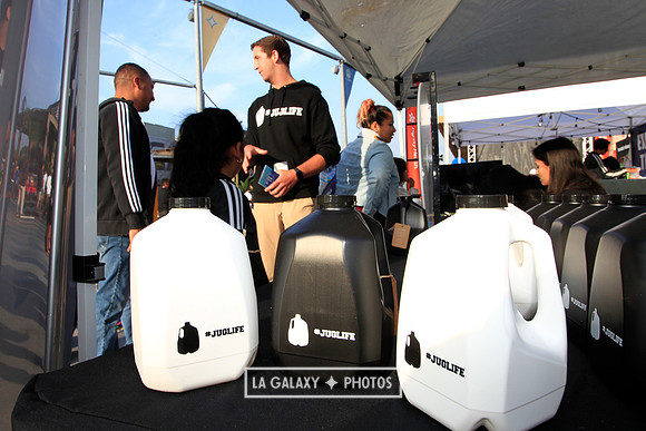 060219_LAGalaxyvsRevolution_GA_6616