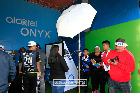 060219_LAGalaxyvsRevolution_GA_6758