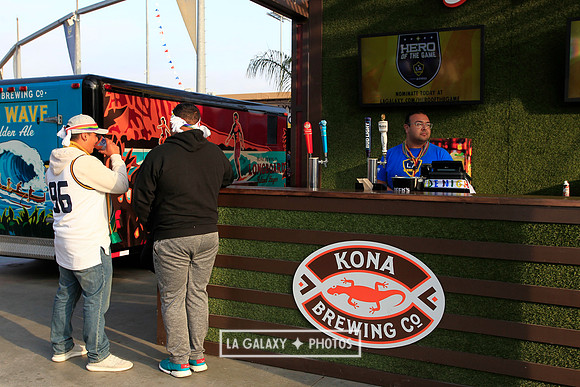 060219_LAGalaxyvsRevolution_GA_6794