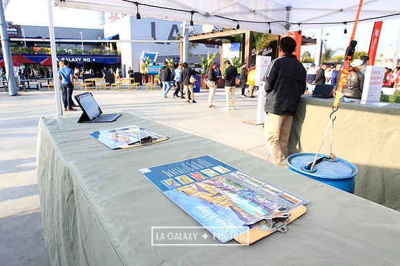 060219_LAGalaxyvsRevolution_GA_6645
