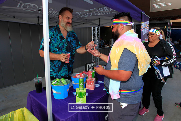 060219_LAGalaxyvsRevolution_GA_6840