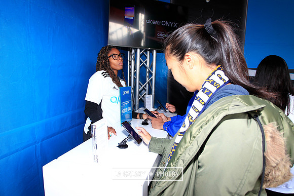 060219_LAGalaxyvsRevolution_GA_6764