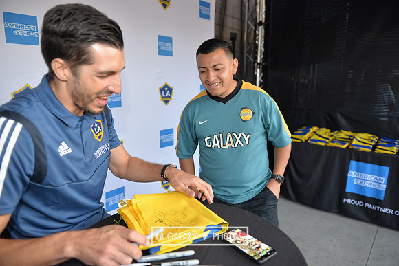 060219_LAGalaxy_vs_NERevolution_SC0346