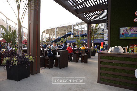 060219_LAGalaxy_vs_NERevolution_SC0395